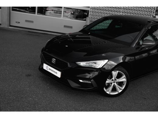 Seat Leon 1.0 TSI 110pk FR Business Intense | Achteruitrijcamera | Dodehoeksensor | Adaptive Cruise | Navig... ActivLease financial lease