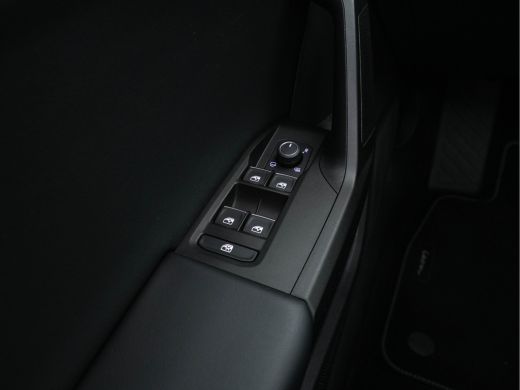 Seat Leon 2.0 TDI FR Business Intense (INCL-BTW) Aut.  *PANO | FULL-LED | ADAPTIVE-CRUISE | DIGI-COCKPIT | ... ActivLease financial lease