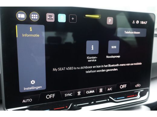 Seat Leon 204PK FR Business - eHybrid | Achteruitrijcamera | Dakhemel uitgevoerd in zwart | Donker getinte ... ActivLease financial lease