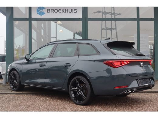 Seat Leon 204PK FR Business - eHybrid | Achteruitrijcamera | Dakhemel uitgevoerd in zwart | Donker getinte ... ActivLease financial lease