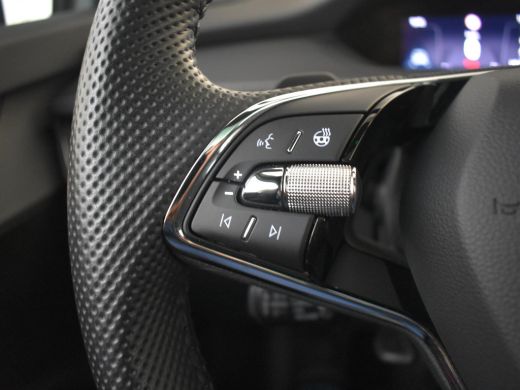 Skoda Enyaq iV Sportline 180pk | Head up display | Panorama dak | Canton audio | Matrix koplampen | App connect ... ActivLease financial lease