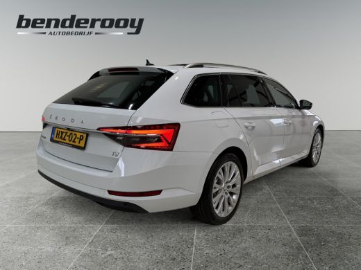 Skoda Superb Combi 1.4 TSI iV 218pk Style | Pano dak | Trekhaak ActivLease financial lease