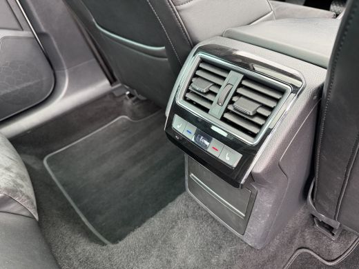 Skoda Superb Combi 1.4 TSI iV 218pk Style | Pano dak | Trekhaak ActivLease financial lease