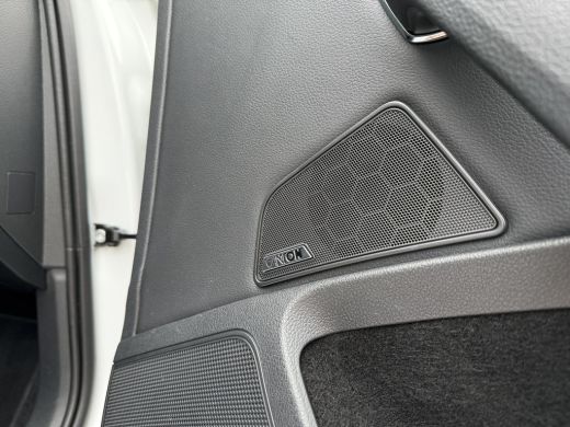 Skoda Superb Combi 1.4 TSI iV 218pk Style | Pano dak | Trekhaak ActivLease financial lease