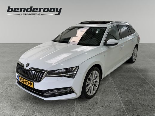 Skoda Superb Combi 1.4 TSI iV 218pk Style | Pano dak | Trekhaak ActivLease financial lease