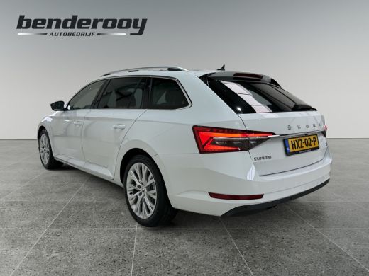 Skoda Superb Combi 1.4 TSI iV 218pk Style | Pano dak | Trekhaak ActivLease financial lease