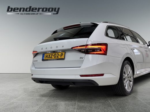 Skoda Superb Combi 1.4 TSI iV 218pk Style | Pano dak | Trekhaak ActivLease financial lease