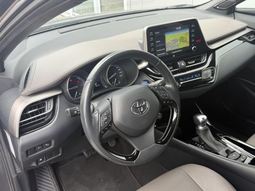 Toyota C-HR 2.0 Hybrid Executive **DODEHOEK DETECTIE/ STOELVERWARMING/ JBL AUDIO/ APPLE CARPLAY/ 36 MAANDEN G... ActivLease financial lease