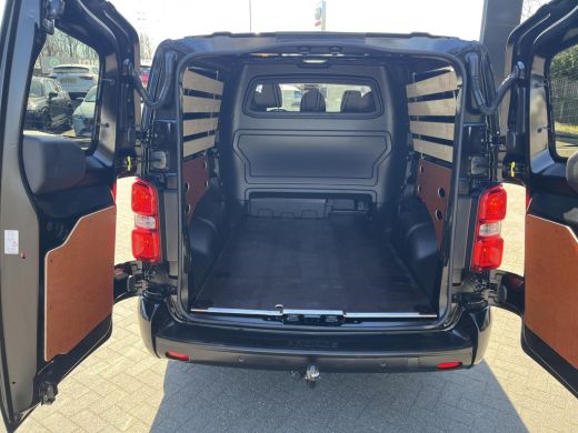 Toyota ProAce 2.0 D-4D L2D Professional DC | Navigatie | Apple CarPlay/Android auto | Achteruitrijcamera ActivLease financial lease