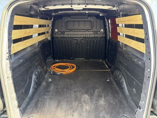 Toyota ProAce Navigator Long 50 kWh | Snellader | Trekhaak | Lat-om-lat en laadvloer | ActivLease financial lease