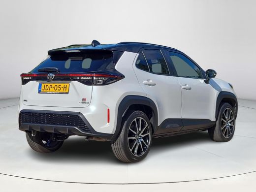 Toyota Yaris Cross 1.5 Hybrid GR Sport | Apple CarPlay | Blindspot | Parkeersensor | Rijklaarprijs incl. garantie | ActivLease financial lease