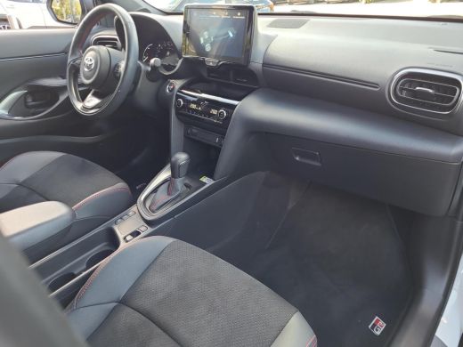 Toyota Yaris Cross 1.5 Hybrid GR Sport | Apple CarPlay | Blindspot | Parkeersensor | Rijklaarprijs incl. garantie | ActivLease financial lease