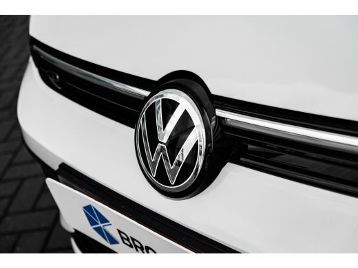 Volkswagen Golf 1.5 eTSI R-Line Edition Automaat | Koplampverlichting IQ.Light 'LED Matrix' | Advance pakket | Si... ActivLease financial lease