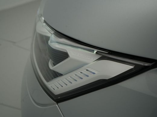 Volkswagen Multivan 1.4 eHybrid 218pk L2 Bulli 7p Panorama Navigatie Camera IQ light Carplay ActivLease financial lease