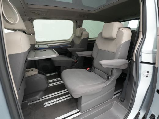 Volkswagen Multivan 1.4 eHybrid 218pk L2 Bulli 7p Panorama Navigatie Camera IQ light Carplay ActivLease financial lease