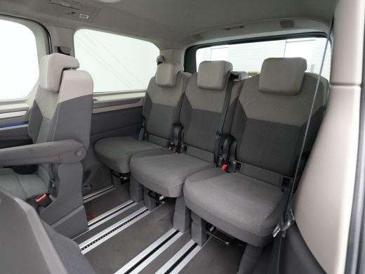 Volkswagen Multivan 1.4 eHybrid 218pk L2 Bulli 7p Panorama Navigatie Camera IQ light Carplay ActivLease financial lease