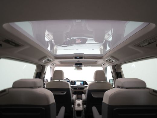 Volkswagen Multivan 1.4 eHybrid 218pk L2 Bulli 7p Panorama Navigatie Camera IQ light Carplay ActivLease financial lease