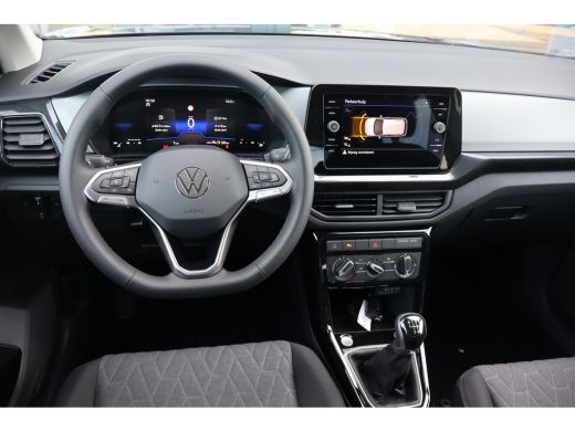 Volkswagen T-Cross 95PK Life Edition | 'App-Connect' draadloze smartphone integratie | Achterlichten LED | Afstandsc... ActivLease financial lease