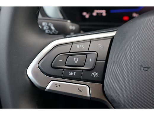 Volkswagen T-Cross 95PK Life Edition | 'App-Connect' draadloze smartphone integratie | Achterlichten LED | Afstandsc... ActivLease financial lease