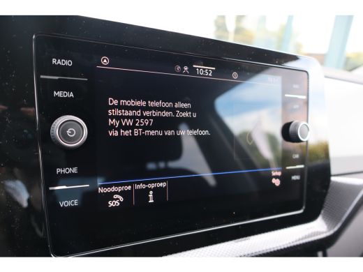 Volkswagen T-Cross 95PK Life Edition | 'App-Connect' draadloze smartphone integratie | Achterlichten LED | Afstandsc... ActivLease financial lease