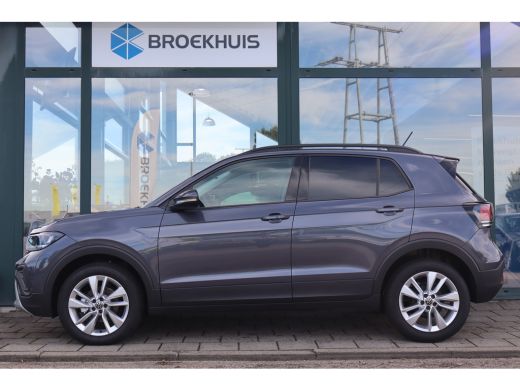 Volkswagen T-Cross 95PK Life Edition | 'App-Connect' draadloze smartphone integratie | Achterlichten LED | Afstandsc... ActivLease financial lease