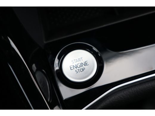 Volkswagen T-Cross 95PK Life Edition | 'App-Connect' draadloze smartphone integratie | Achterlichten LED | Afstandsc... ActivLease financial lease
