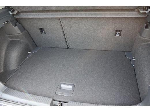 Volkswagen T-Cross 95PK Life Edition | 'App-Connect' draadloze smartphone integratie | Achterlichten LED | Afstandsc... ActivLease financial lease