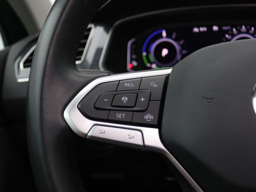 Volkswagen Tiguan 1.4 TSI Elegance eHybrid 245PK DSG Pano-Schuifdak, Trekhaak, Matrix Led, Adaptive Cruise Control,... ActivLease financial lease