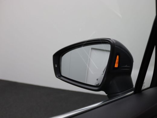 Volkswagen Tiguan 1.4 TSI Elegance eHybrid 245PK DSG Pano-Schuifdak, Trekhaak, Matrix Led, Adaptive Cruise Control,... ActivLease financial lease