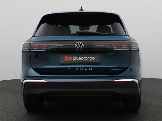 Volkswagen Tiguan 1.5 eHybrid Elegance 204PK DSG Matrix LED, Head up display, 360gr. Camera, Ergo Comfort stoel, St... ActivLease financial lease