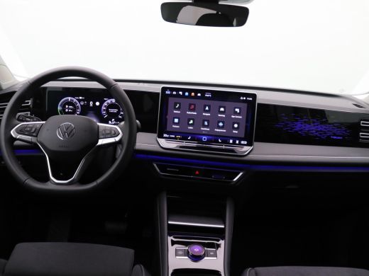 Volkswagen Tiguan 1.5 eHybrid Elegance 204PK DSG Matrix LED, Head up display, 360gr. Camera, Ergo Comfort stoel, St... ActivLease financial lease