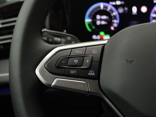 Volkswagen Tiguan 1.5 eHybrid Elegance 204PK DSG Matrix LED, Head up display, 360gr. Camera, Ergo Comfort stoel, St... ActivLease financial lease