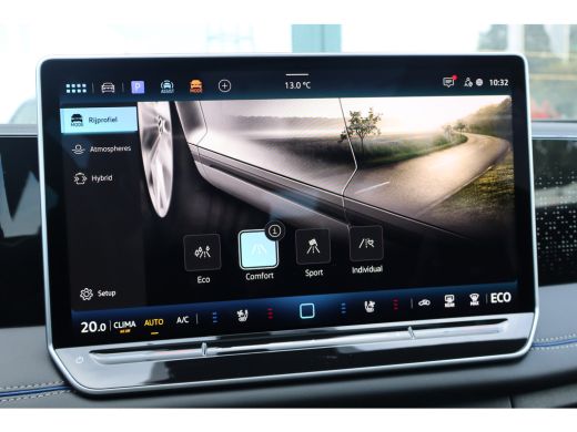 Volkswagen Tiguan 204PK R-Line Edition - eHybrid Inclusief €4000,- inruilvoordeel | 'App-Connect' draadloze smartph... ActivLease financial lease