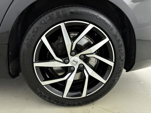 Volvo  V60 2.0 T6 Twin Engine AWD Momentum Pro | PDV V+A en Camera | Elektrische achterklep | Apple Carplay ... ActivLease financial lease
