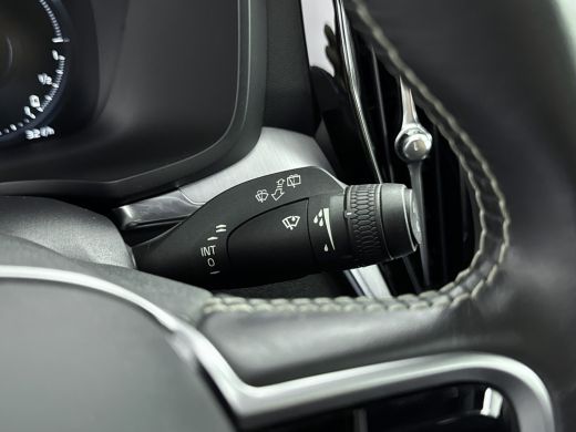 Volvo  V60 2.0 T6 Twin Engine AWD Momentum Pro | PDV V+A en Camera | Elektrische achterklep | Apple Carplay ... ActivLease financial lease