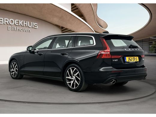 Volvo  V60 2.0 T6 Twin Engine AWD Momentum Pro | PDV V+A en Camera | Elektrische achterklep | Apple Carplay ... ActivLease financial lease