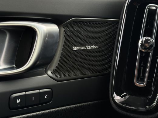 Volvo  XC40 2.0 B4 Plus Dark | Harman/Kardon | Pilot Assist | Trekhaak | Camera | ActivLease financial lease