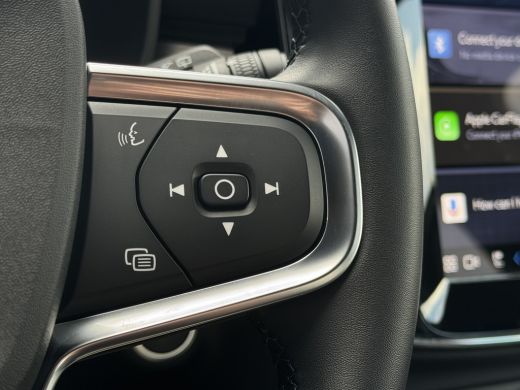 Volvo  XC40 2.0 B4 Plus Dark | Harman/Kardon | Pilot Assist | Trekhaak | Camera | ActivLease financial lease