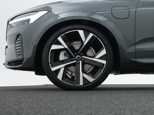 Volvo  XC60 2.0 T6 Plug-in hybrid AWD Ultra Dark | Nieuw | Luchtvering | Bowers & Wilkins | Head-Up | 360° Ca... ActivLease financial lease
