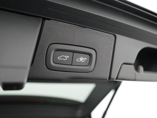 Volvo  XC60 2.0 T6 Plug-in hybrid AWD Ultra Dark | Nieuw | Luchtvering | Bowers & Wilkins | Head-Up | 360° Ca... ActivLease financial lease