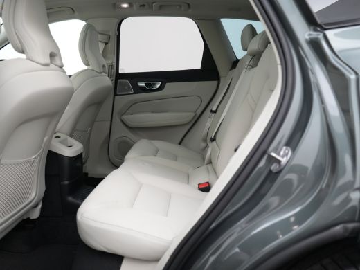 Volvo  XC60 2.0 T6 Plug-in hybrid AWD Ultra Dark | Nieuw | Luchtvering | Bowers & Wilkins | Head-Up | 360° Ca... ActivLease financial lease
