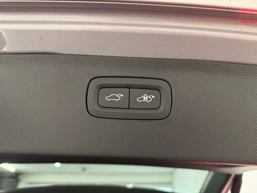 Volvo  XC90 T8 Plug-in hybrid AWD Ultra Dark | Luchtvering | 360 Camera | Panoramadak | Stoelventilatie-massa... ActivLease financial lease