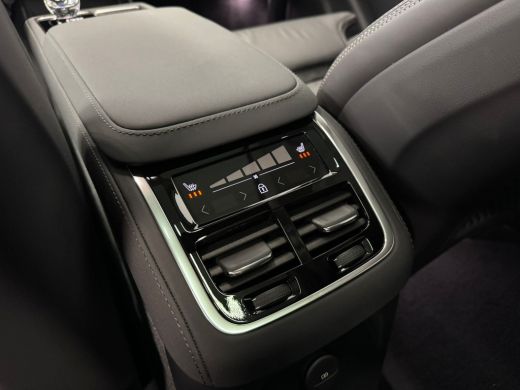 Volvo  XC90 T8 Plug-in hybrid AWD Ultra Dark | Luchtvering | 360 Camera | Panoramadak | Stoelventilatie-massa... ActivLease financial lease