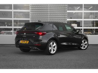 Seat Leon 1.0 TSI 110pk FR Business Intense | Achteruitrijcamera | Dodehoeksensor | Adaptive Cruise | Navig...