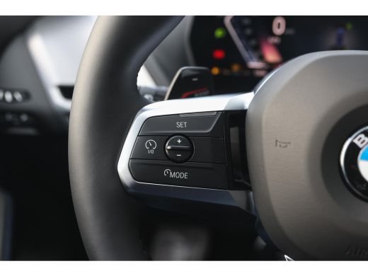 BMW 1 Serie 120 M Sport Automaat / Panoramadak / Sportstoelen / Achteruitrijcamera / M Adaptief onderstel / C... ActivLease financial lease