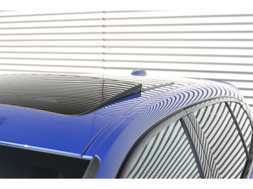 BMW 1 Serie 120 M Sport Automaat / Panoramadak / Sportstoelen / Achteruitrijcamera / M Adaptief onderstel / C... ActivLease financial lease
