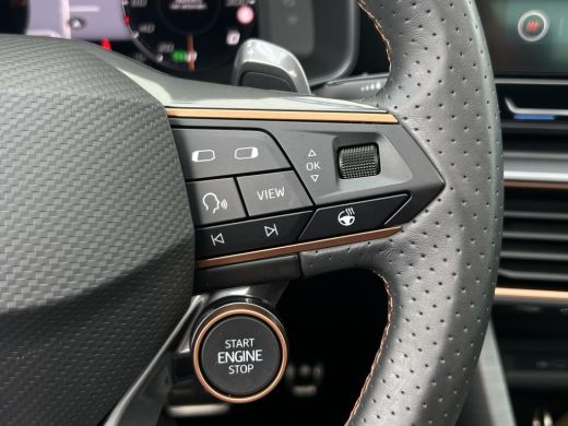 CUPRA Leon 1.4 e-Hybrid VZ Performance | Pano | ACC | CarPlay | Camera | Keyless | 19 inch ActivLease financial lease