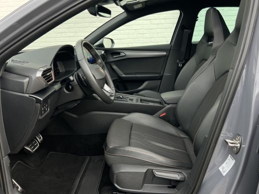 CUPRA Leon 1.4 e-Hybrid VZ Performance | Pano | ACC | CarPlay | Camera | Keyless | 19 inch ActivLease financial lease