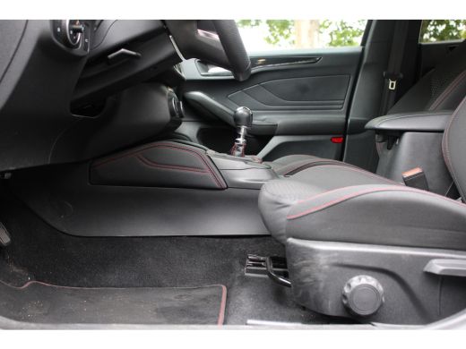 Ford Focus 1.0EB Hybrid ST-Line X Business | NL-AUTO! | WINTERPACK | CAMERA | LANE ASSIST | CRUISE | VIRTUAL... ActivLease financial lease