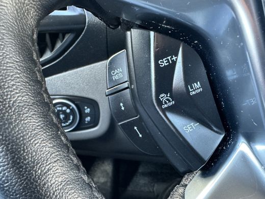 Ford Transit Connect 1.5 EcoBlue 100 PK AUTOMAAT / L2H1 / 1e EIG. / ECC / ADAPTIVE CRUISE / NAVI / STOELVERWARMING / C... ActivLease financial lease